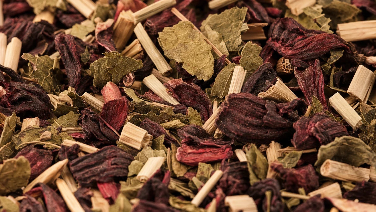 Whole leaves, flowers and plant stems selected for fermentation